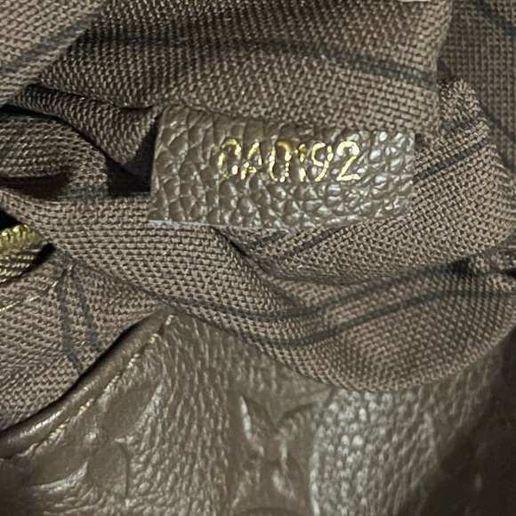 Louis Vuitton Artsy MM - Picture 4 of 10